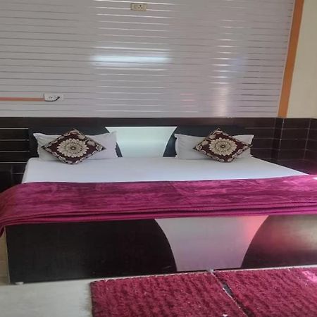 Goroomgo New Ashiyana Palace Varanasi Eksteriør billede