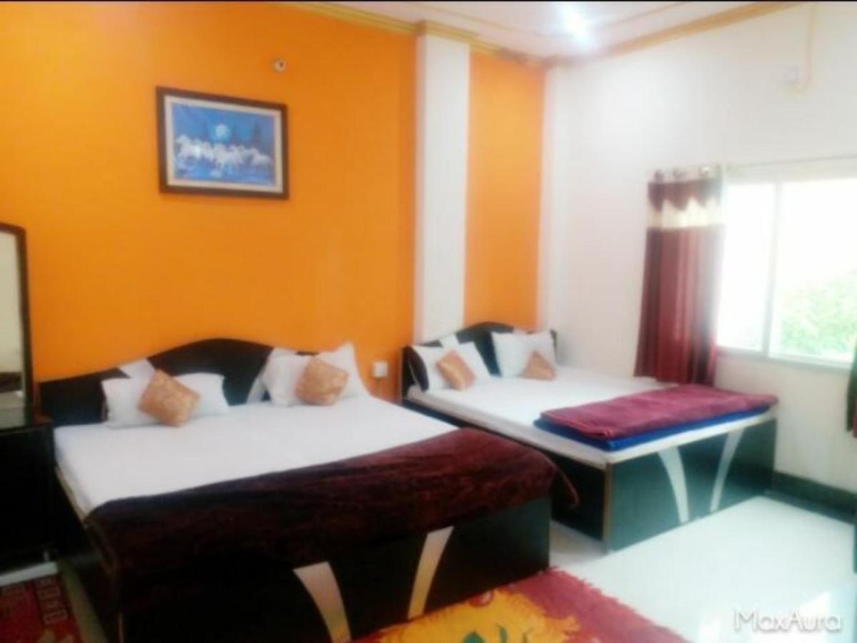 Goroomgo New Ashiyana Palace Varanasi Eksteriør billede