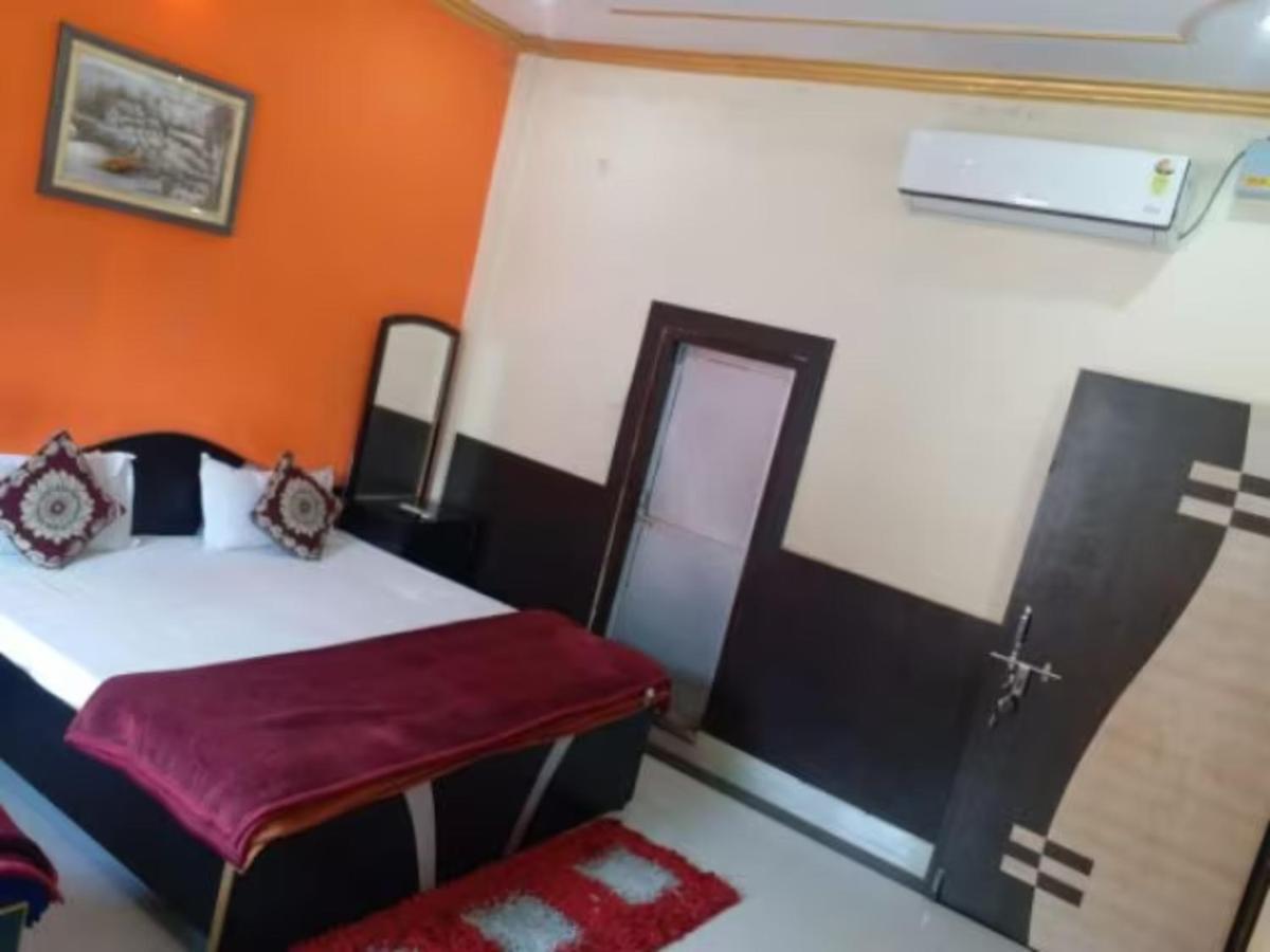 Goroomgo New Ashiyana Palace Varanasi Eksteriør billede