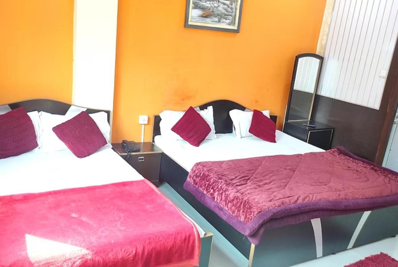 Goroomgo New Ashiyana Palace Varanasi Eksteriør billede