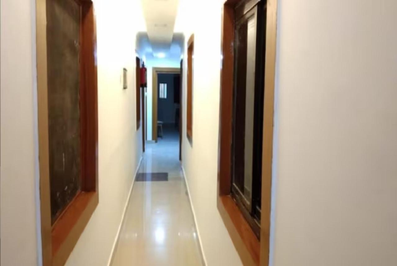Goroomgo New Ashiyana Palace Varanasi Eksteriør billede