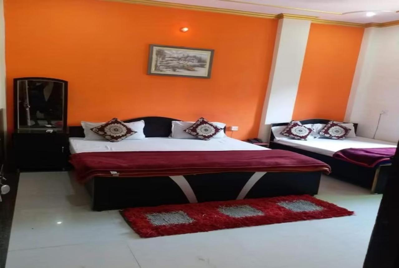 Goroomgo New Ashiyana Palace Varanasi Eksteriør billede