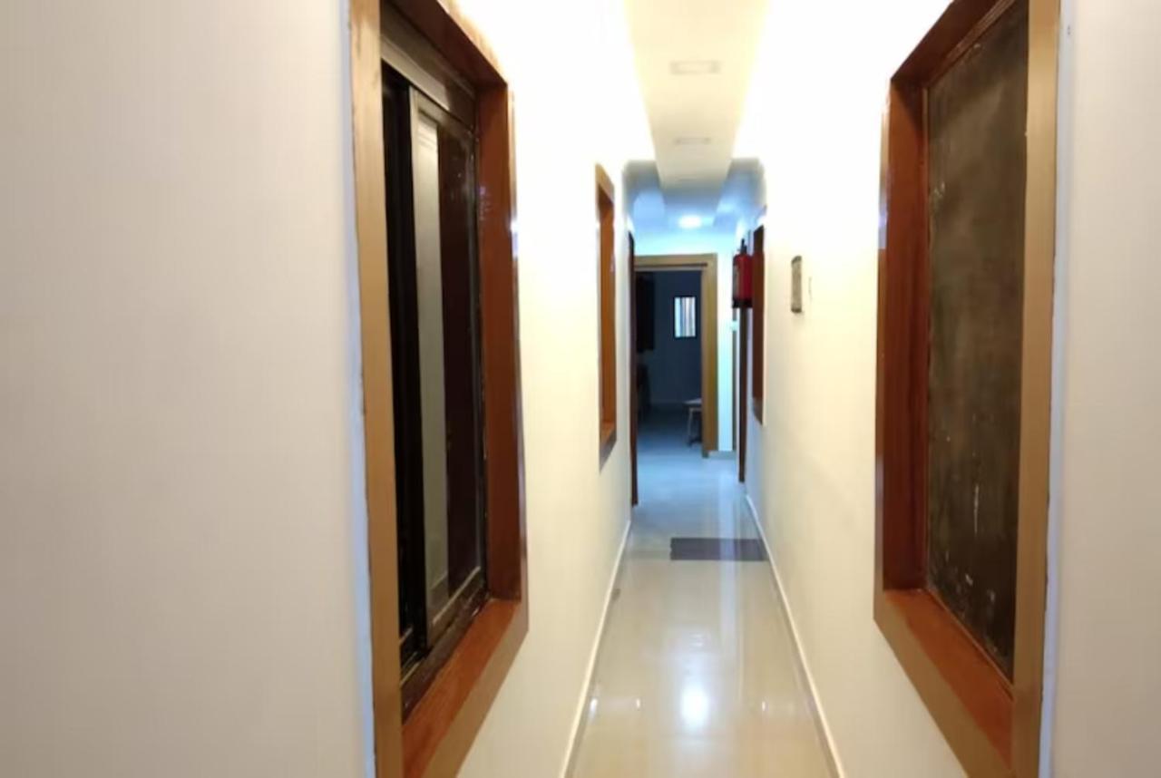 Goroomgo New Ashiyana Palace Varanasi Eksteriør billede