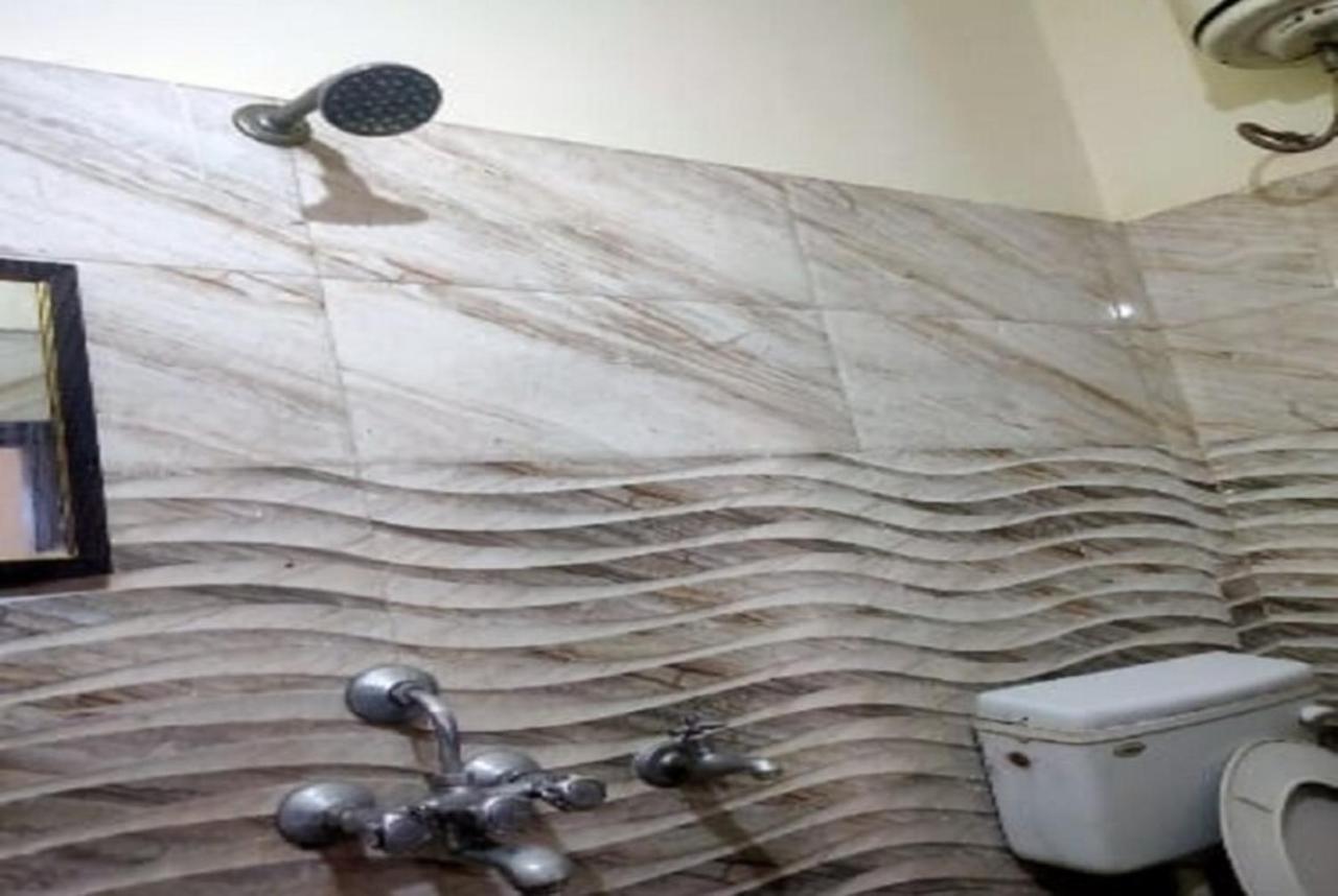 Goroomgo New Ashiyana Palace Varanasi Eksteriør billede