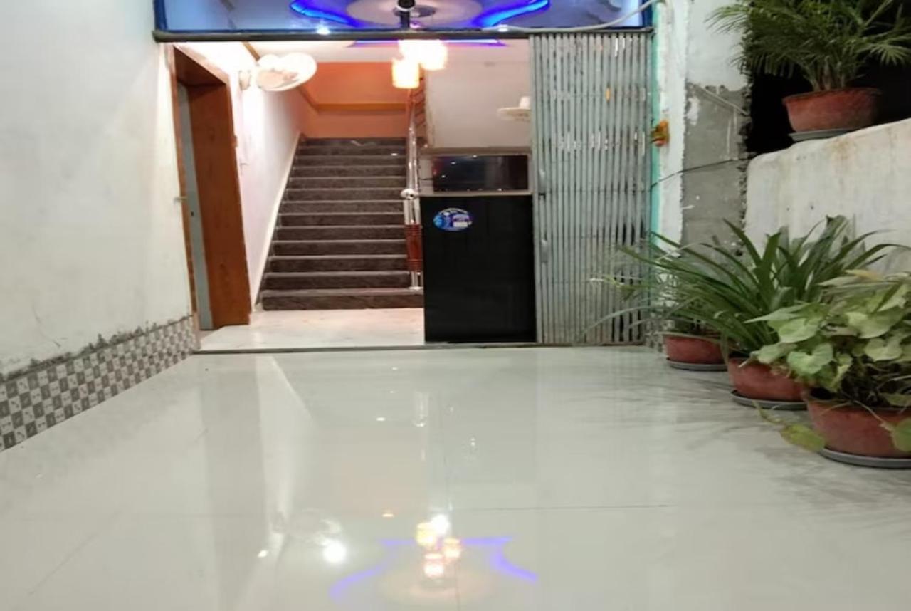 Goroomgo New Ashiyana Palace Varanasi Eksteriør billede